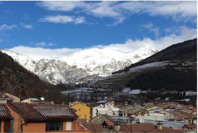 Precioso Apartamento Con Vistas Montana O Rio Ribes De Freser Buitenkant foto